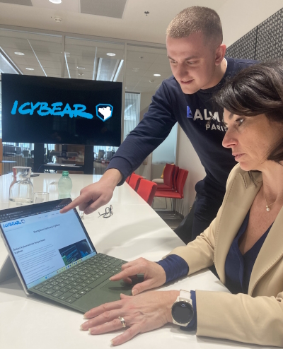 Jana Havrdová, viceprezidentka Hospodářské komory a prezidentka České komory fitness a Českého svazu aerobiku a fitness FISAF.cz, v IcyBear